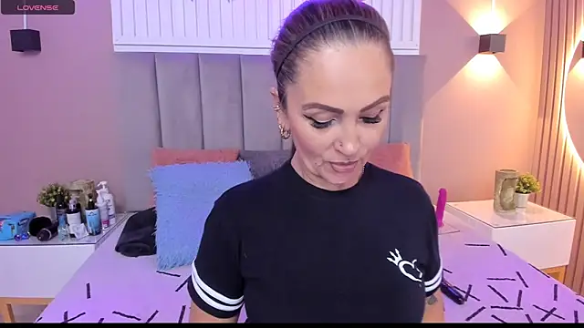 chantall1375 online show from 02.16.25