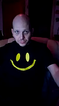 Snapshot of hardcap chatting on 02.18.25 hardcap online show from 02.18.25