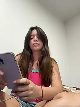 Snapshot of kiarafonseca_ chatting on 12.11.24 kiarafonseca online show from 12.11.24