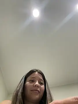 Snapshot of kiarafonseca_ chatting on 02.13.25 kiarafonseca online show from 02.13.25