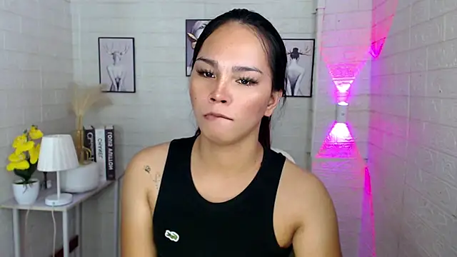 urnaughtydolly69 online show from 10.22.25