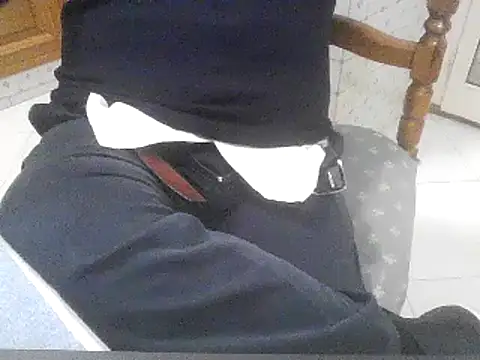 Snapshot of polloiw chatting on 12.26.24 polloiw online show from 12.26.24