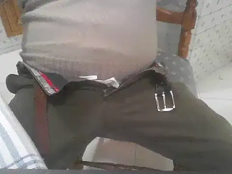 Snapshot of polloiw chatting on 03.18.25 polloiw online show from 03.18.25