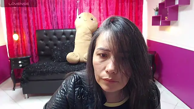 gaby trent online show from 02.14.25