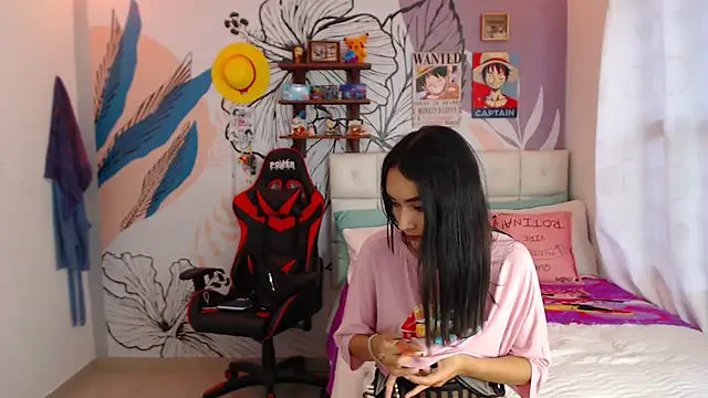 LinzyBaner online show from 02.28.25