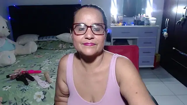 Snapshot of pervert_mommy_ chatting on 02.20.26 pervert mommy online show from 02.20.26