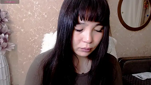 Snapshot of AyaMoon chatting on 01.06.25 AyaMoon online show from 01.06.25