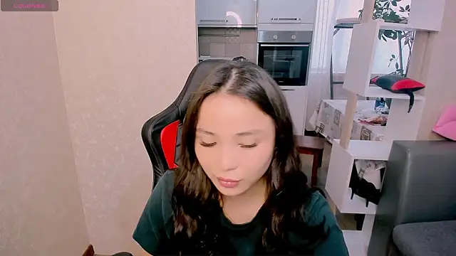Snapshot of AyaMoon chatting on 10.23.25 AyaMoon online show from 10.23.25