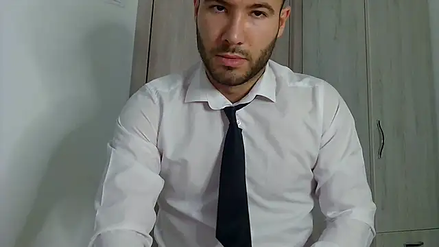 Snapshot of Justynn1 chatting on 01.28.25 Justynn1 online show from 01.28.25