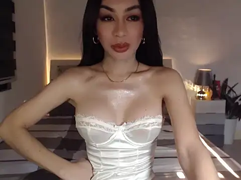 Snapshot of SexenchantressTs chatting on 07.06.26 SexenchantressTs online show from 07.06.26