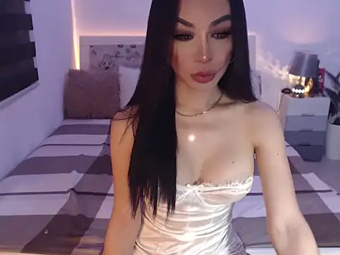 Snapshot of SexenchantressTs chatting on 07.10.26 SexenchantressTs online show from 07.10.26
