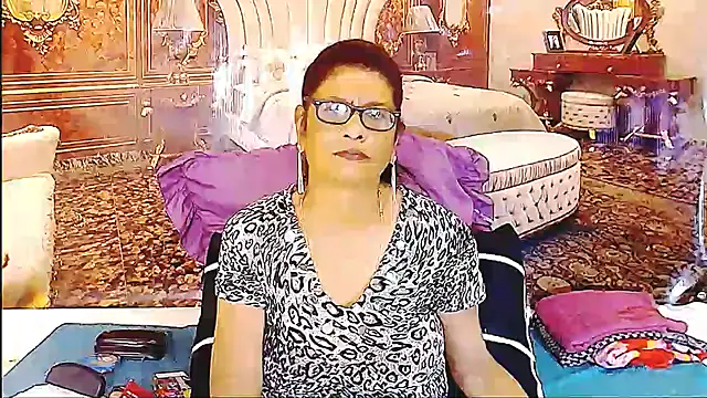 IndianAllure online show from 04.23.26