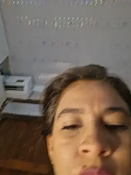 Snapshot of DAELAA chatting on 01.17.25 DAELAA online show from 01.17.25