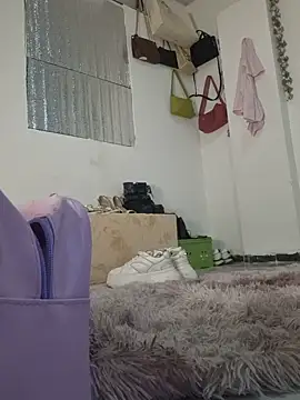 Snapshot of DAELAA chatting on 02.22.25 DAELAA online show from 02.22.25