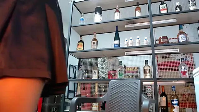 Snapshot of DAELAA chatting on 11.28.25 DAELAA online show from 11.28.25