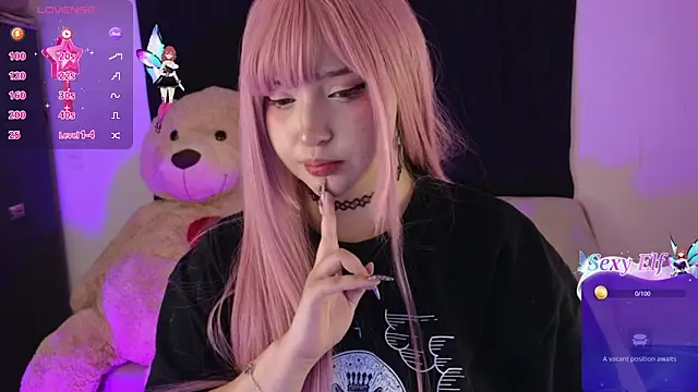 KuroChan420 online show from 12.12.24