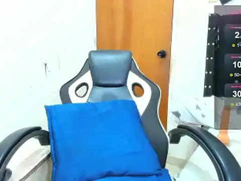 ebonnylatinx online show from 02.08.25