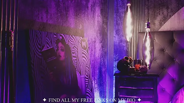 Charlotte Germanotta  online show from 04.08.26