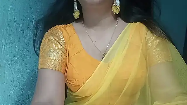 Snapshot of YourModhu chatting on 12.25.24 YourModhu online show from 12.25.24