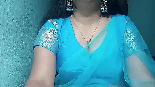 Snapshot of YourModhu chatting on 12.27.24 YourModhu online show from 12.27.24