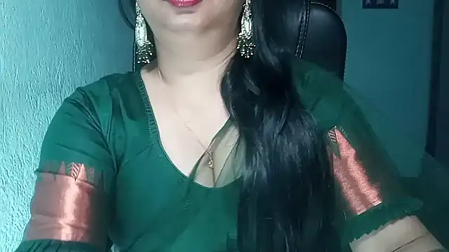 Snapshot of YourModhu chatting on 04.18.26 YourModhu online show from 04.18.26