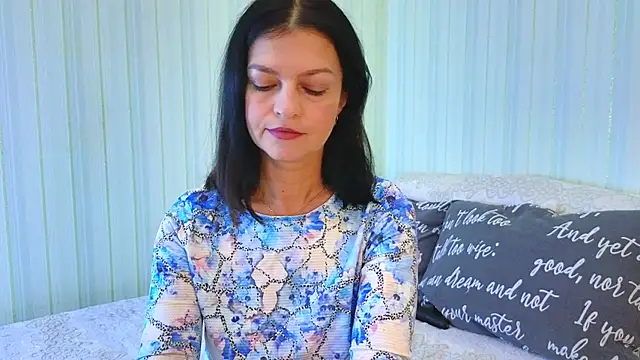 Snapshot of _Lily_ chatting on 09.29.25  Lily  online show from 09.29.25