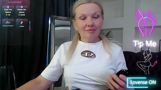 Abby Moore  online show from 07.29.26