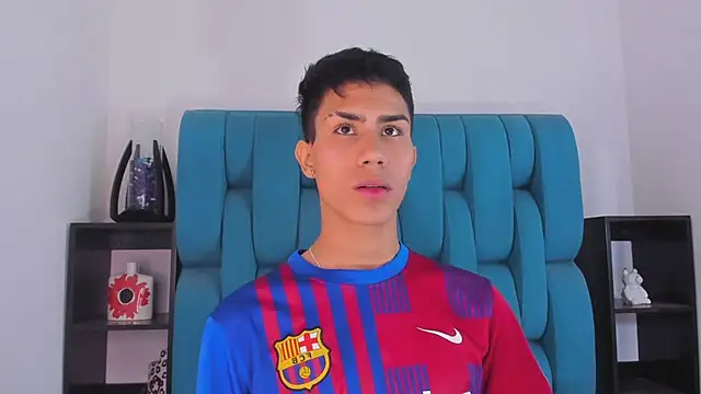 Snapshot of AlanNaughty chatting on 01.13.25 AlanNaughty online show from 01.13.25