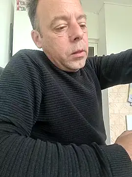 Snapshot of david_geam chatting on 10.02.25 david geam online show from 10.02.25