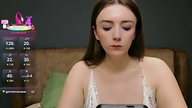 IamMolly online show from 04.17.26