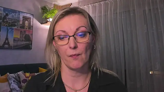 vanessa chat online show from 02.16.25