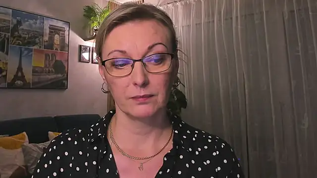 vanessa chat online show from 02.20.25