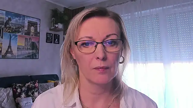 vanessa chat online show from 03.20.25