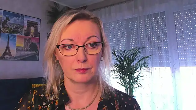 vanessa chat online show from 03.12.26