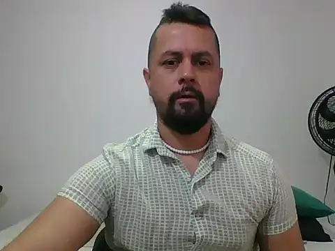 Snapshot of TRIISTAN_KING10 chatting on 01.15.26 TRIISTAN KING10 online show from 01.15.26