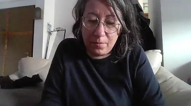 Snapshot of milkarock chatting on 02.18.25 milkarock online show from 02.18.25