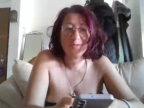 Snapshot of milkarock chatting on 09.18.25 milkarock online show from 09.18.25