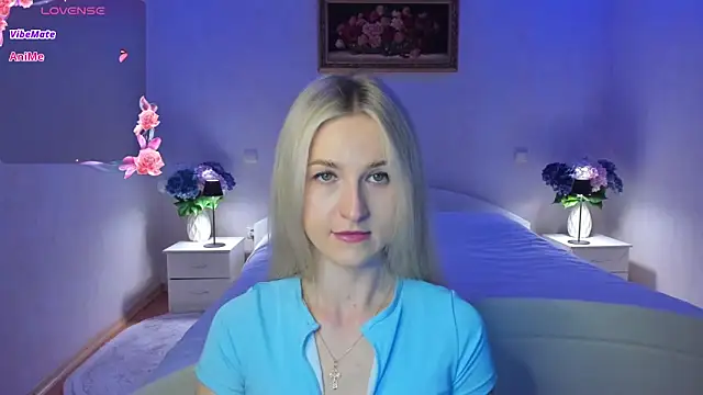 Snapshot of AnnaCarrera chatting on 05.21.26 AnnaCarrera online show from 05.21.26