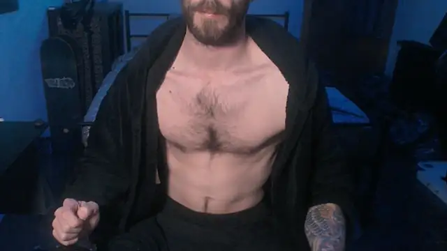 Snapshot of SexxxyLouis chatting on 01.17.25 SexxxyLouis online show from 01.17.25
