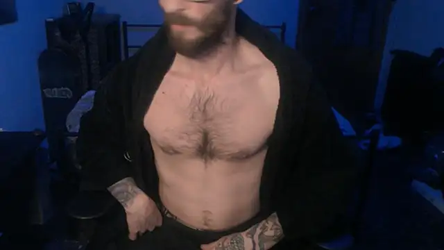 Snapshot of SexxxyLouis chatting on 01.22.25 SexxxyLouis online show from 01.22.25