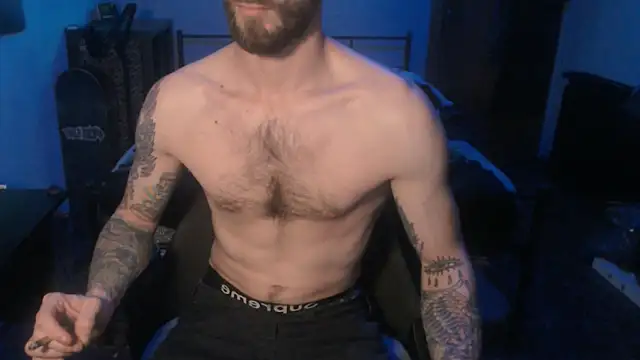 Snapshot of SexxxyLouis chatting on 01.23.25 SexxxyLouis online show from 01.23.25