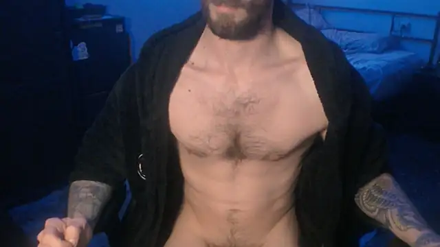 Snapshot of SexxxyLouis chatting on 03.22.25 SexxxyLouis online show from 03.22.25