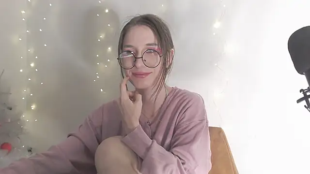  Hanna Moon  online show from 01.16.26