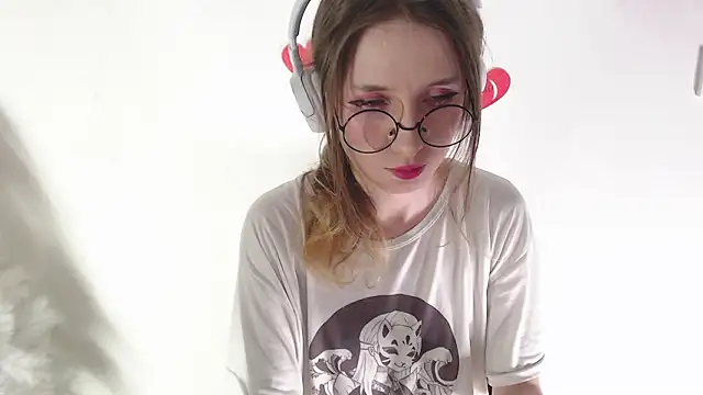  Hanna Moon  online show from 03.05.26