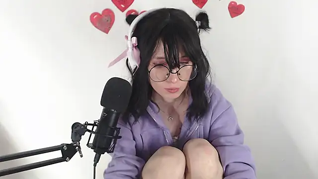  Hanna Moon  online show from 03.18.26