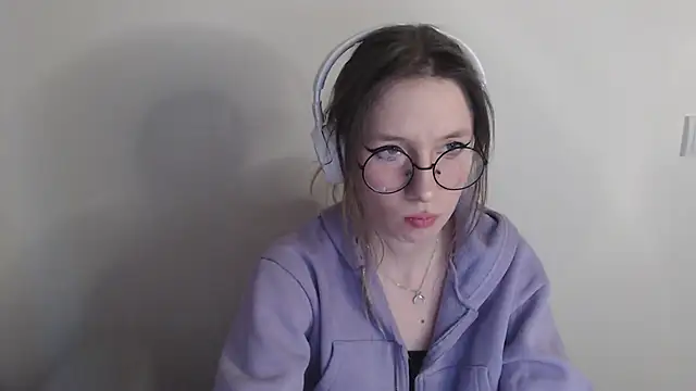  Hanna Moon  online show from 04.13.26