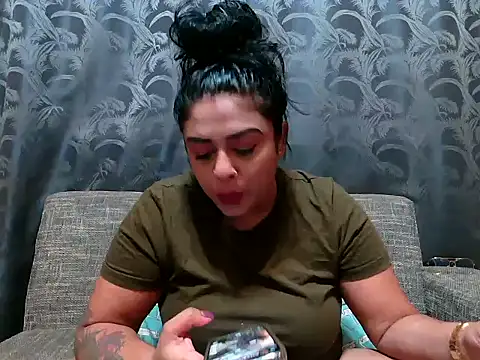 indianishkq7 online show from 01.31.25