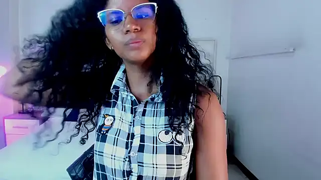 Snapshot of Ellie_Alves chatting on 01.31.25 Ellie Alves online show from 01.31.25