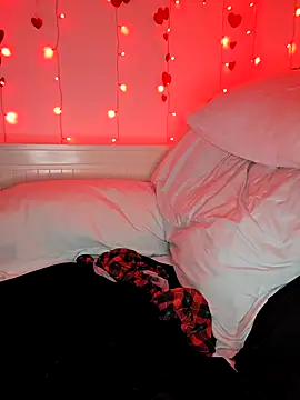 LilyOrion online show from 02.21.25