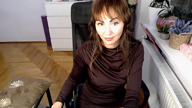 Snapshot of Jyssika chatting on 11.28.25 Jyssika online show from 11.28.25